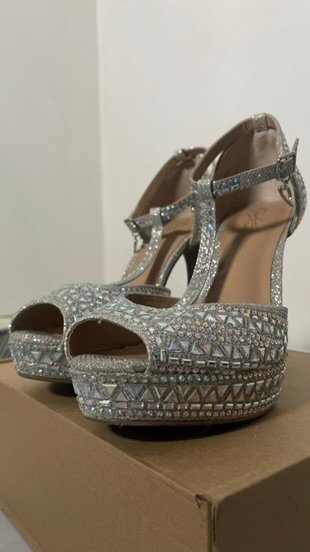 Tacones plateados - Imagen 5