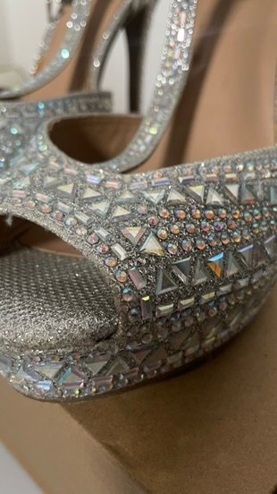 Tacones plateados - Imagen 2