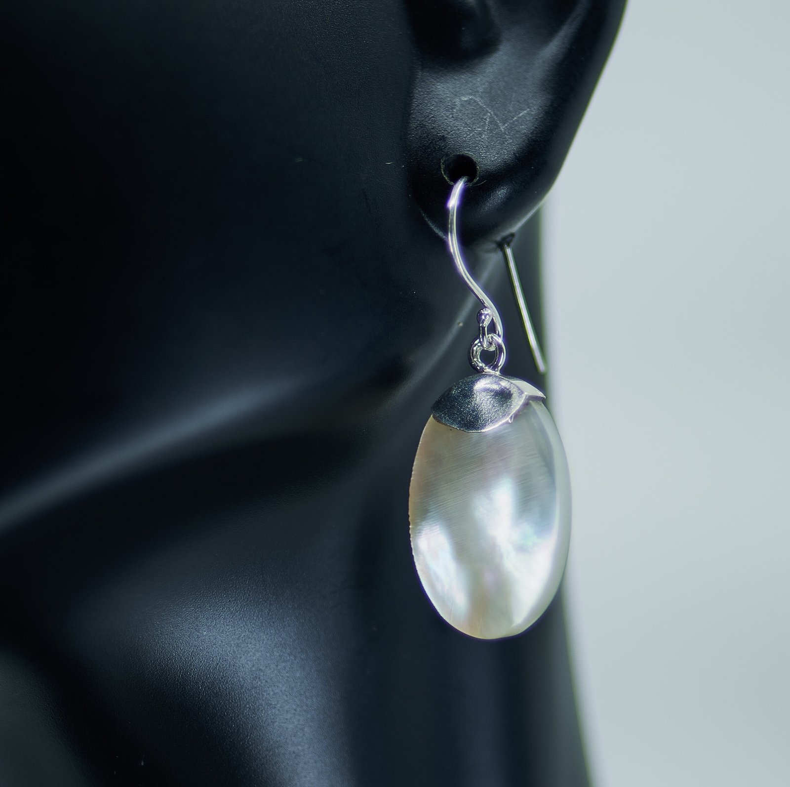 Aretes Oval March