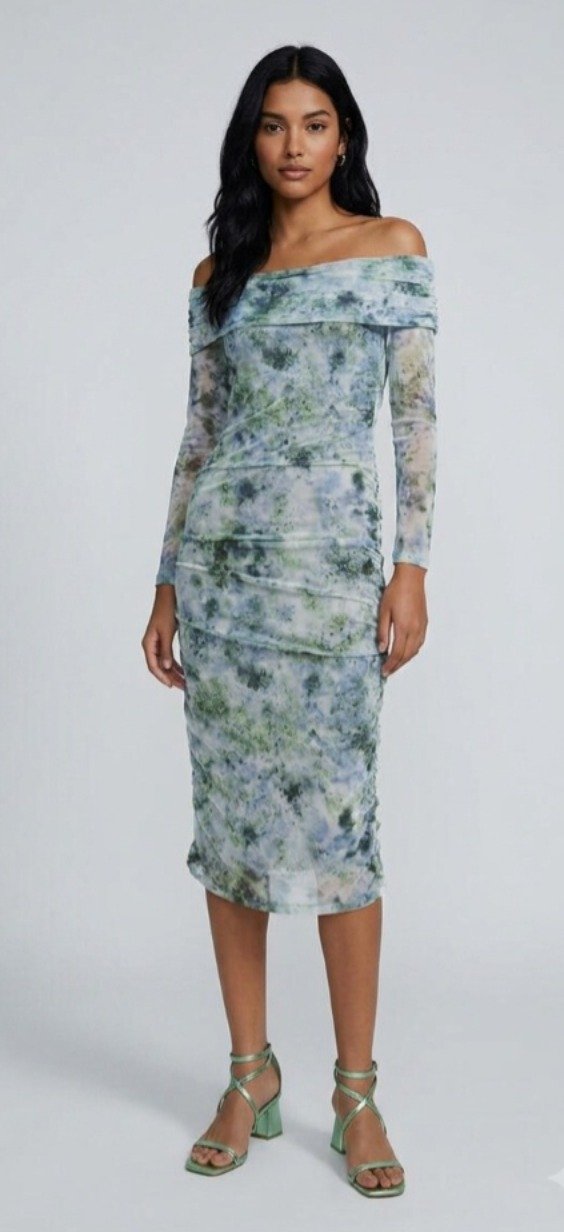 Vestido Midi Stradivarius - Talla L